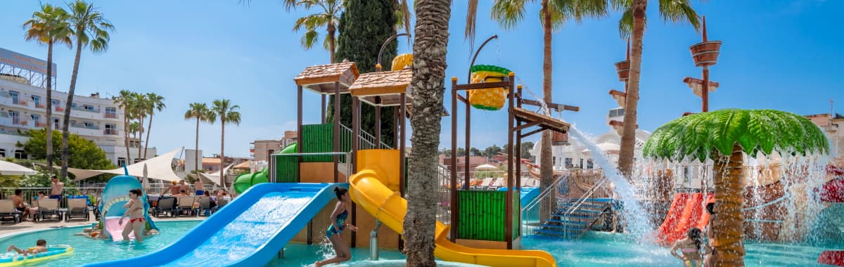 Oferta hotel Best Lloret Splash con toboganes en Lloret para verano 2023 con opción de anulación