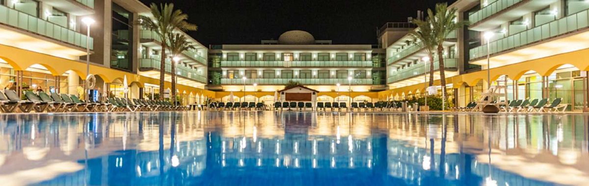 Atrapa tu oferta en el hotel Mediterráneo en Benidorm con opción de todo incluido (Benidorm - ALICANTE / ALACANT)