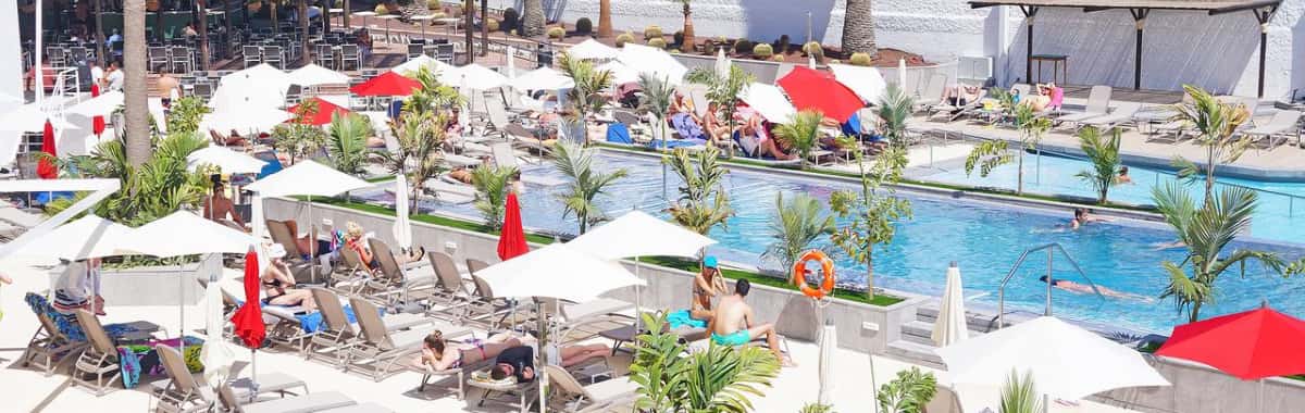 Vacaciones en el sur de Tenerife con opción de todo incluido en el Hotel Troya