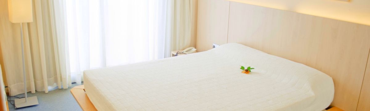 Oferta hotel con opción de todo incluido y con toboganes en Almería